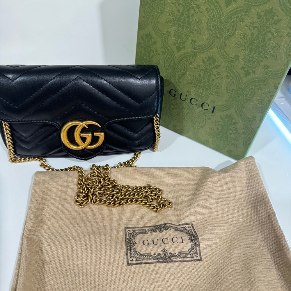 Gucci Marmont Matelasse Super Mini Leather Flap Bag